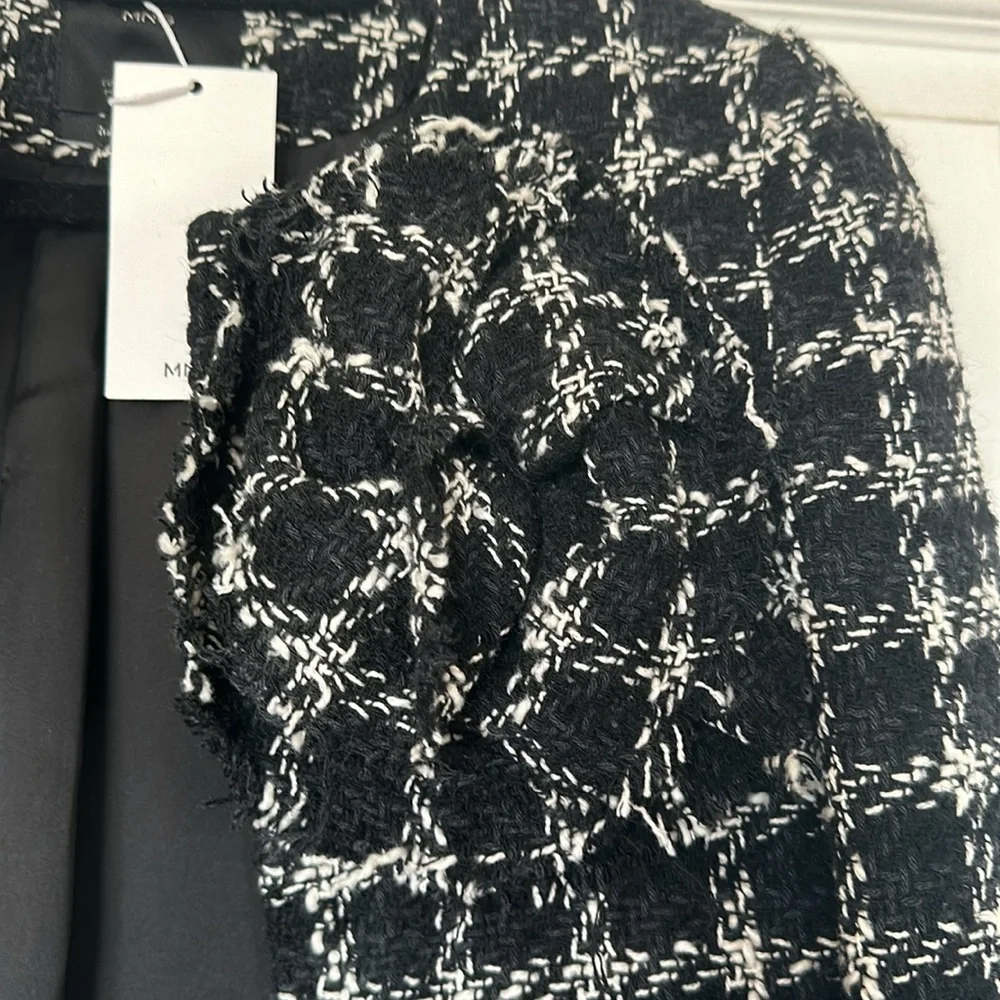 Zara - Picture 2 of 3